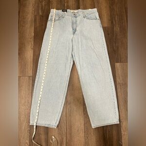 listing-status-banner